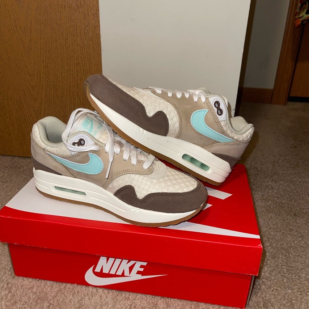 Nike Air Max 1 Premium 2